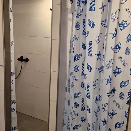 D *